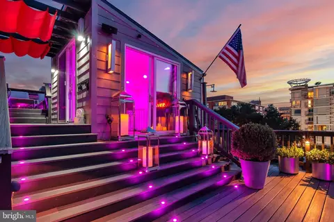 1217 N Street St NW #PENTHOUSE, Washington, DC 20005 photo 11