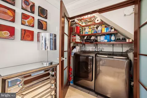 1217 N Street St NW #PENTHOUSE, Washington, DC 20005 photo 31