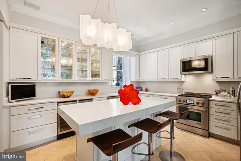 1217 N Street St NW #PENTHOUSE, Washington, DC 20005 photo 4