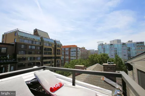 1217 N Street St NW #PENTHOUSE, Washington, DC 20005 photo 30