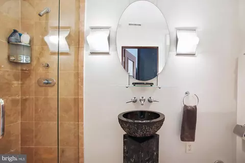 1217 N Street St NW #PENTHOUSE, Washington, DC 20005 photo 25