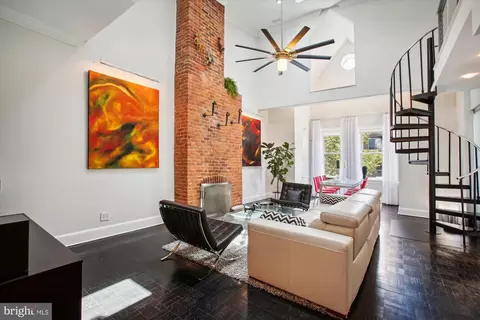 1217 N Street St NW #PENTHOUSE, Washington, DC 20005 photo 8