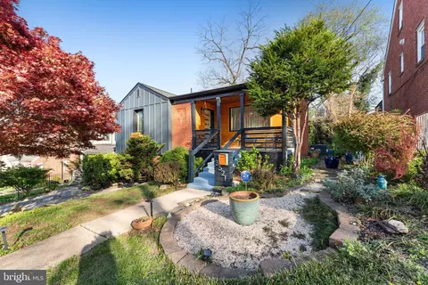 3521 Highwood Dr SE, Washington, DC 20020