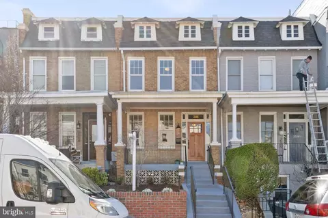 3546 Warder St NW, Washington, DC 20010