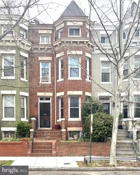 157 Randolph Pl NW, Washington, DC 20001