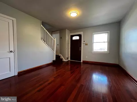 Living - 1171 Summit St NE, Washington, DC 20002 photo 1 of 6