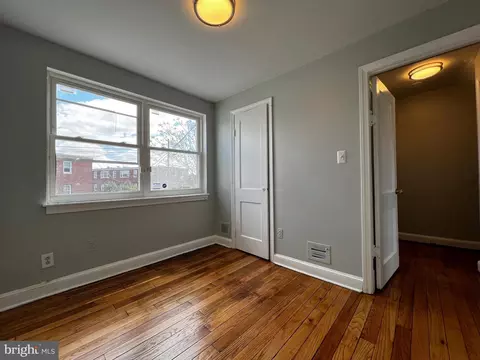 Bedroom - 1171 Summit St NE, Washington, DC 20002 photo 3 of 6