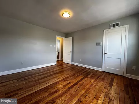 Bedroom - 1171 Summit St NE, Washington, DC 20002 photo 4 of 6