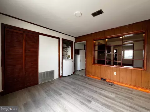 Living - 1171 Summit St NE, Washington, DC 20002 photo 6 of 6