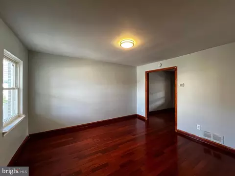 Living - 1171 Summit St NE, Washington, DC 20002 photo 3 of 6