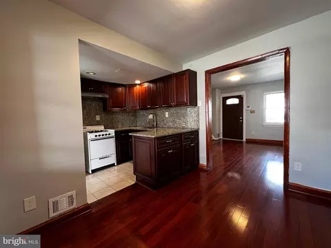 Entry Way - 1171 Summit St NE, Washington, DC 20002 photo 2 of 3