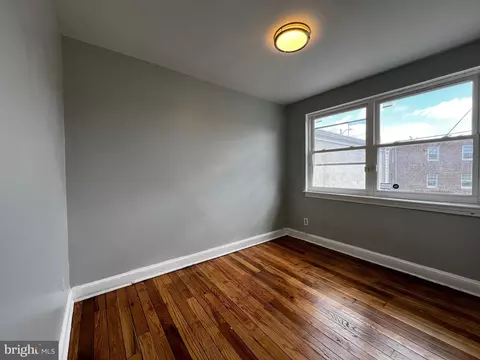 Bedroom - 1171 Summit St NE, Washington, DC 20002 photo 5 of 6