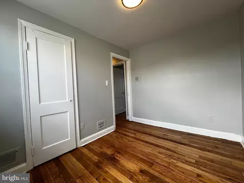 Bedroom - 1171 Summit St NE, Washington, DC 20002 photo 2 of 6