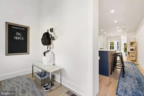 1361 Spring Rd NW, Washington, DC 20010 photo 15