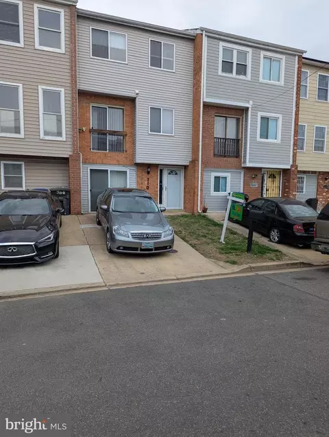 710 Bonini Rd SE, Washington, DC 20032