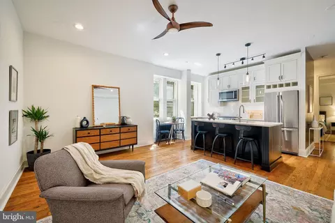 1725 17th St NW #106, Washington, DC 20009