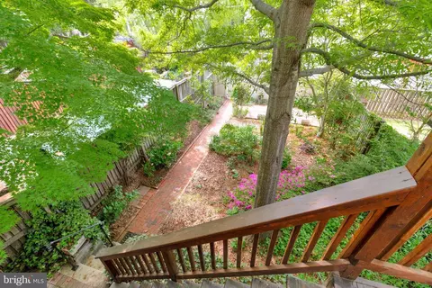 Exterior - 2922 Upton St NW, Washington, DC 20008 photo 5 of 11