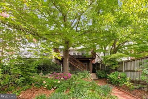 Exterior - 2922 Upton St NW, Washington, DC 20008 photo 9 of 11