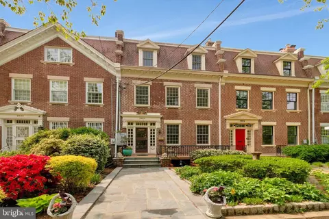 2922 Upton St NW, Washington, DC 20008
