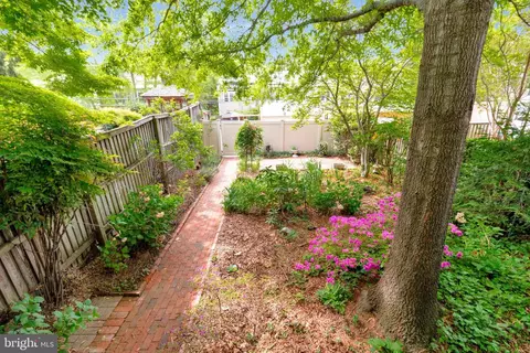 Exterior - 2922 Upton St NW, Washington, DC 20008 photo 6 of 11