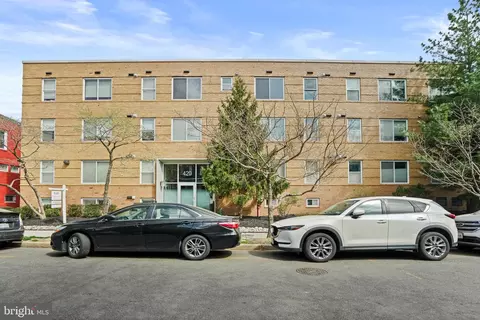 420 16th St SE #103, Washington, DC 20003