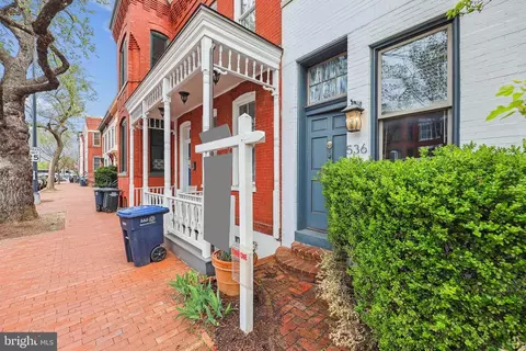 536 11th St SE, Washington, DC 20003 photo 4