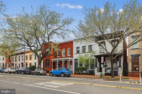 536 11th St SE, Washington, DC 20003 photo 2