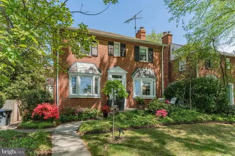 Exterior - 4753 Macarthur Blvd NW, Washington, DC 20007 photo 2 of 5