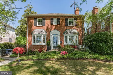 4753 Macarthur Blvd NW, Washington, DC 20007