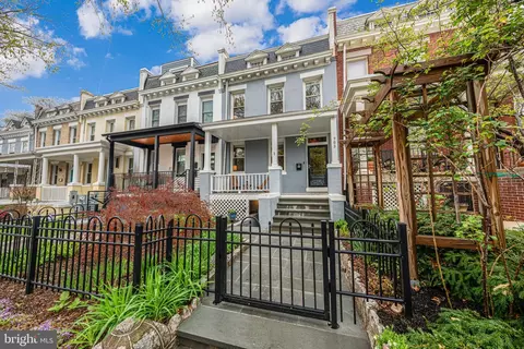 703 Taylor St NW, Washington, DC 20011