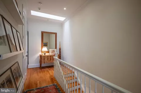 Entry Way - 417 G St SE, Washington, DC 20003 photo 3 of 3