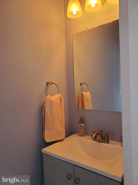 Bath - 1318 F St NE, Washington, DC 20002 photo 1 of 4