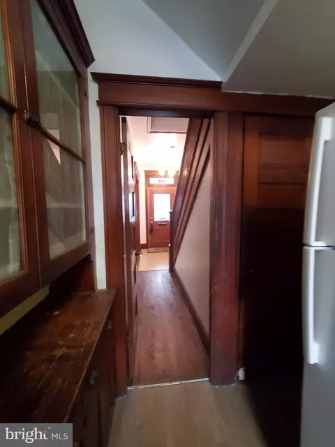 Entry Way - 1318 F St NE, Washington, DC 20002 photo 2 of 7