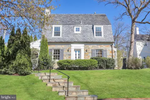 6009 34th Pl NW, Washington, DC 20015