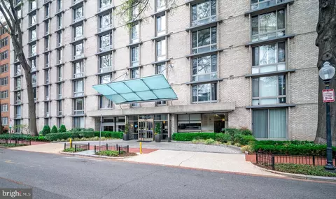 950 25th St NW #606-N, Washington, DC 20037