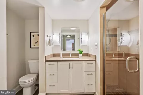 705 7th St NE, Washington, DC 20002 photo 37