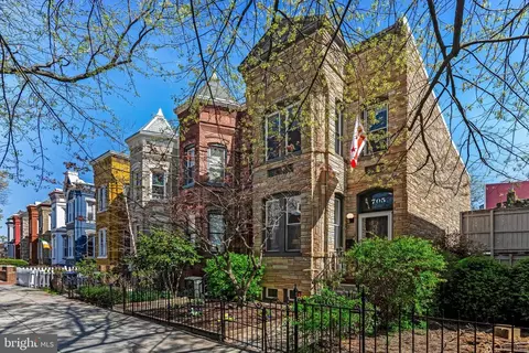 705 7th St NE, Washington, DC 20002 photo 2
