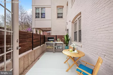 2926 Porter St NW #106, Washington, DC 20008