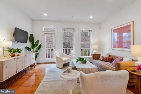 Other - 415 I St SE, Washington, DC 20003 photo 4 of 22