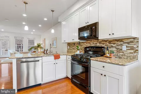 Kitchen - 415 I St SE, Washington, DC 20003 photo 4 of 4