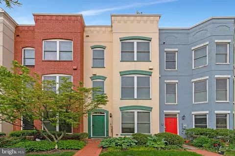 Exterior - 415 I St SE, Washington, DC 20003 photo 1 of 8