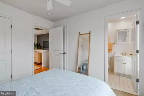 Bedroom - 415 I St SE, Washington, DC 20003 photo 7 of 8