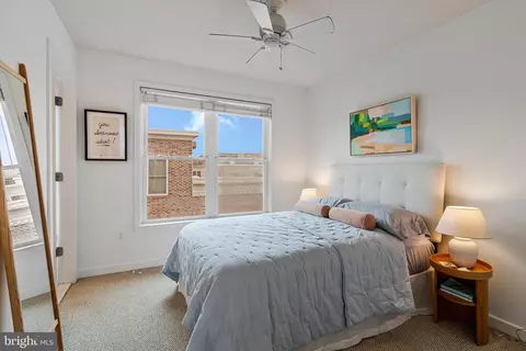 Bedroom - 415 I St SE, Washington, DC 20003 photo 6 of 8