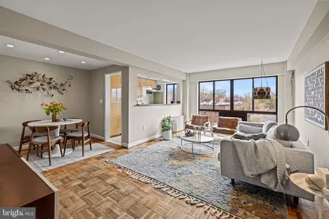 3901 Tunlaw Rd NW #604, Washington, DC 20007