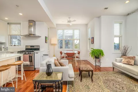 257 15th St SE #D, Washington, DC 20003 photo 5