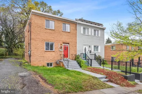 4911 Fitch Pl NE, Washington, DC 20019