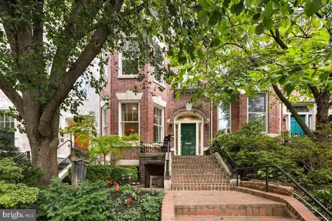 1836 Belmont Rd NW, Washington, DC 20009