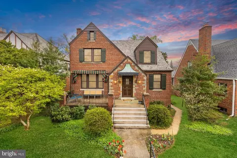 1441 Manchester Ln NW, Washington, DC 20011