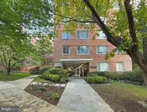4100 W Street St NW #411, Washington, DC 20007