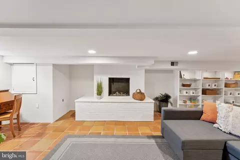 718 12th St NE, Washington, DC 20002 photo 29